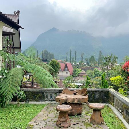 Gubuk Ndeso Bromo Apartment Екстериор снимка